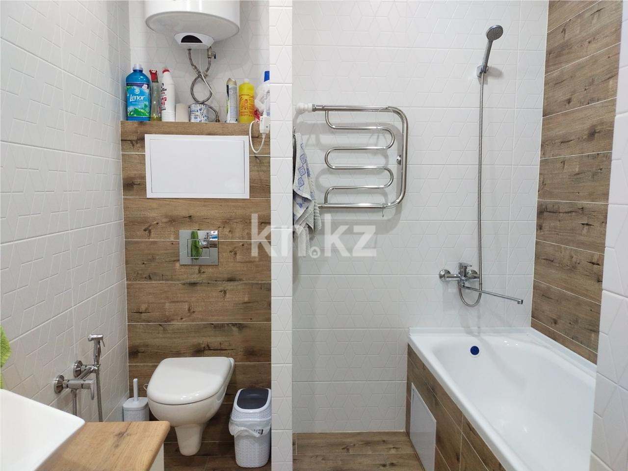 Продажа 4-комнатной квартиры, 106 м², пр. Шахтеров - Продажа  четырехкомнатных квартир в Караганде фото 16 из 22