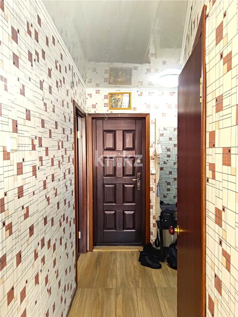 Продажа 1-комнатной квартиры, 31 м², 23 мкр., дом  39а в Караганде - фото 7