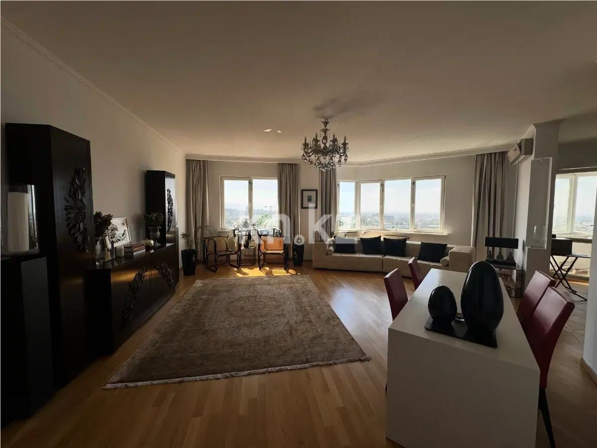 Продажа 5-комнатной квартиры, 195 м², ул. Луганского, дом  1 - Продажа  пятикомнатных квартир в Алматы фото 1 из 8