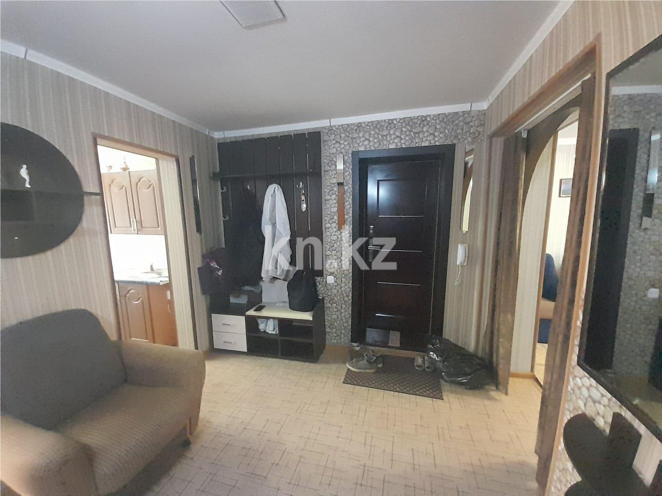 Продажа 3-комнатной квартиры, 57 м², ул. Аманжолова, дом  43 - Продажа квартир в Караганде фото 6 из 15