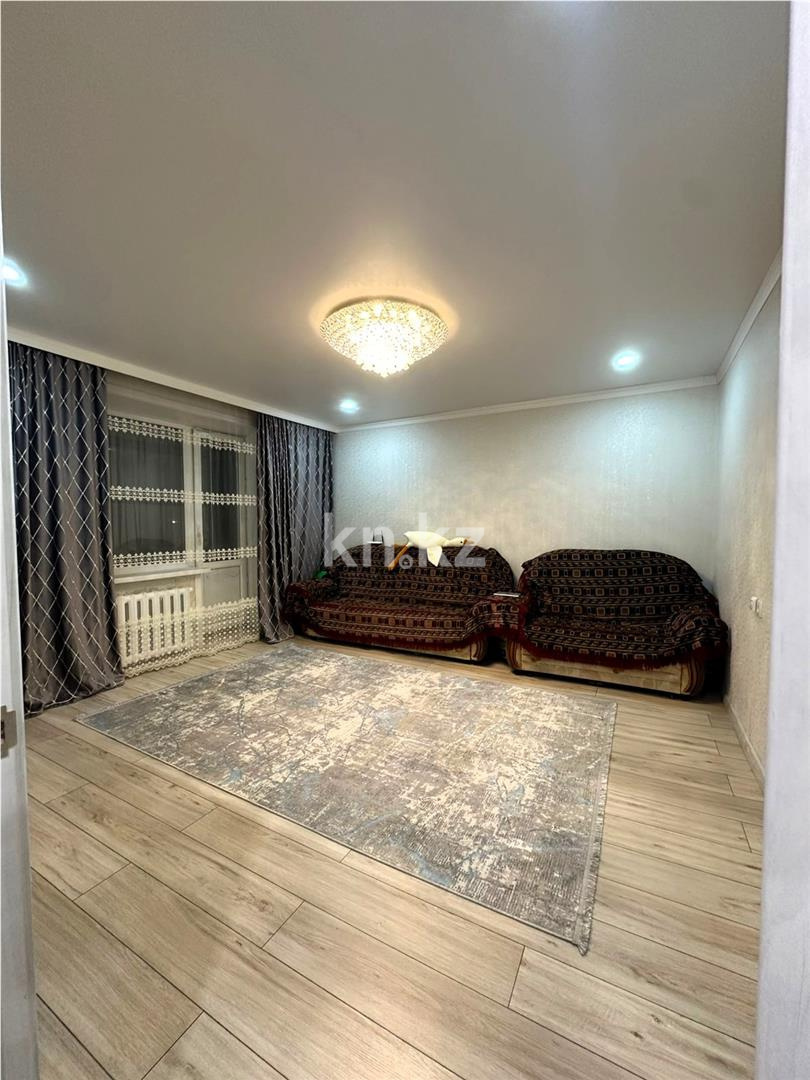 Продажа 3-комнатной квартиры, 63 м², ул. 9-й мкр. - Продажа  трехкомнатных квартир в Темиртау фото 1 из 13