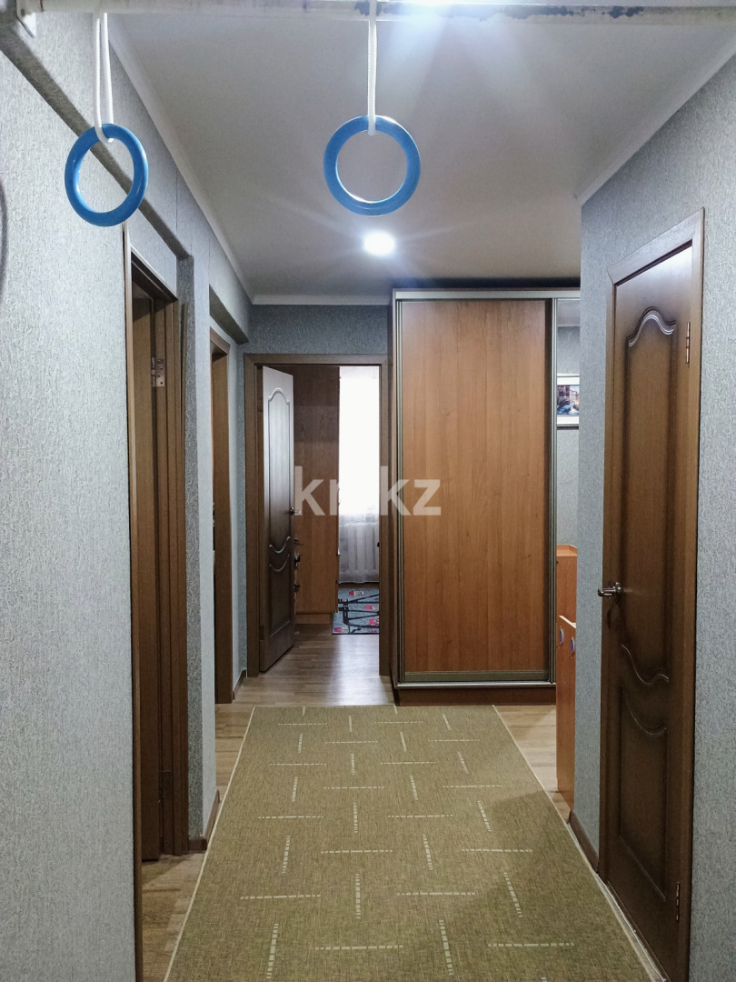 Продажа 3-комнатной квартиры, 70 м², ул. Карбышева, дом  34 - Продажа квартир в Усть-Каменогорске фото 2 из 18
