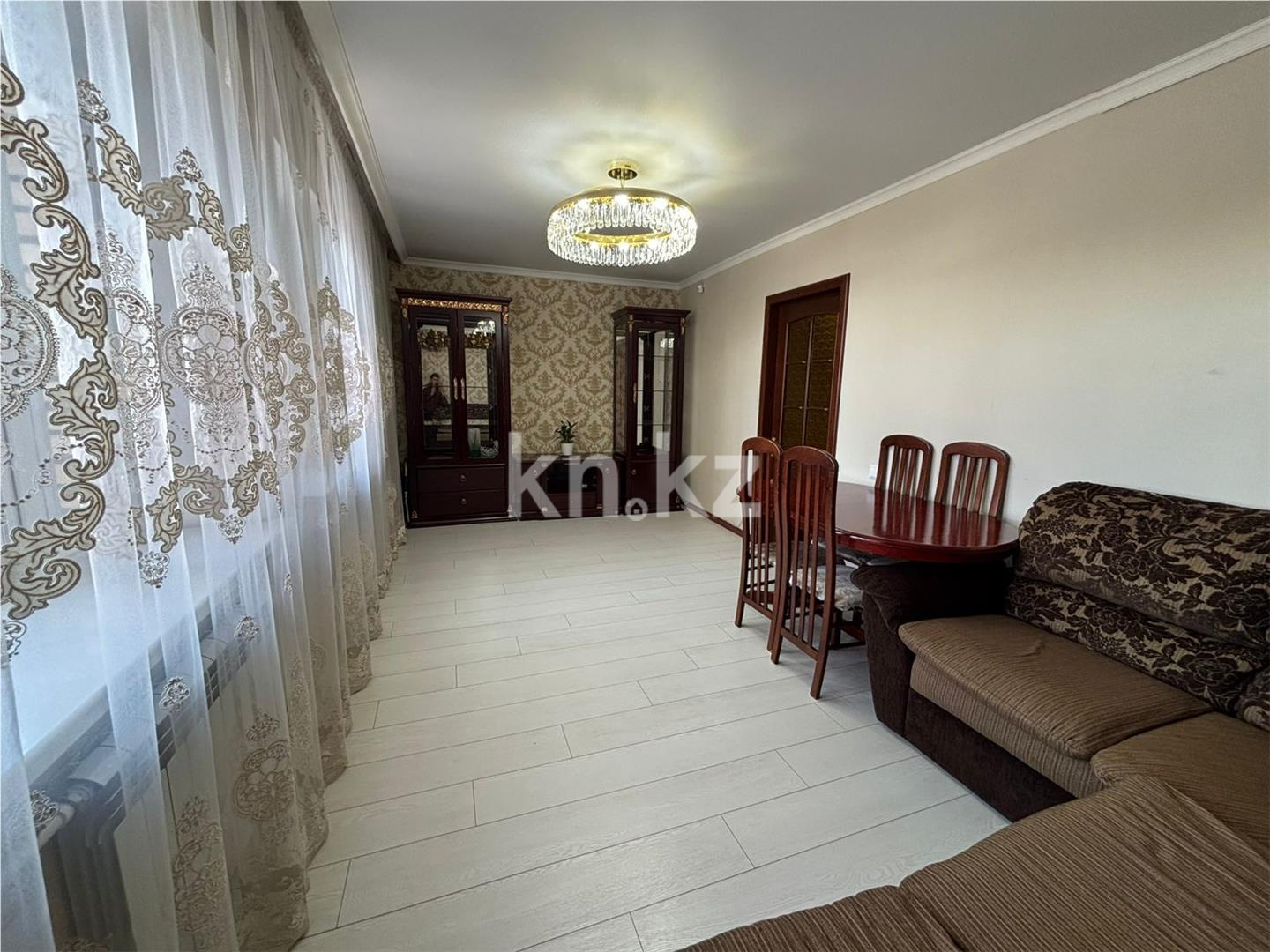 Продажа 4-комнатной квартиры, 80 м², ул. Ермекова - Продажа  четырехкомнатных квартир в Караганде фото 2 из 16