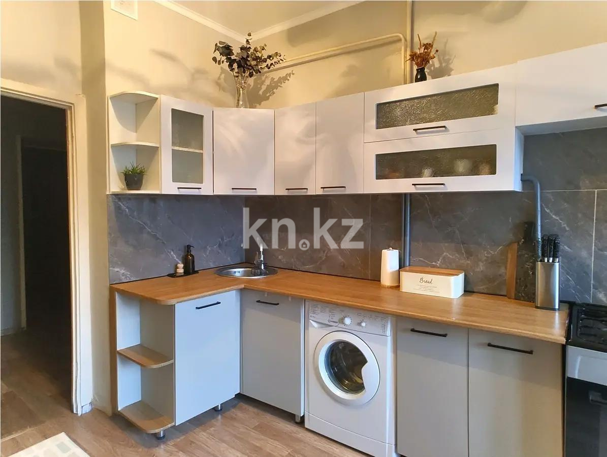 Продажа 2-комнатной квартиры, 54 м², 3 мкр., дом  10 в Алматы - фото 2