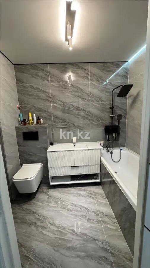 Продажа 2-комнатной квартиры, 47 м² в Алматы - фото 4
