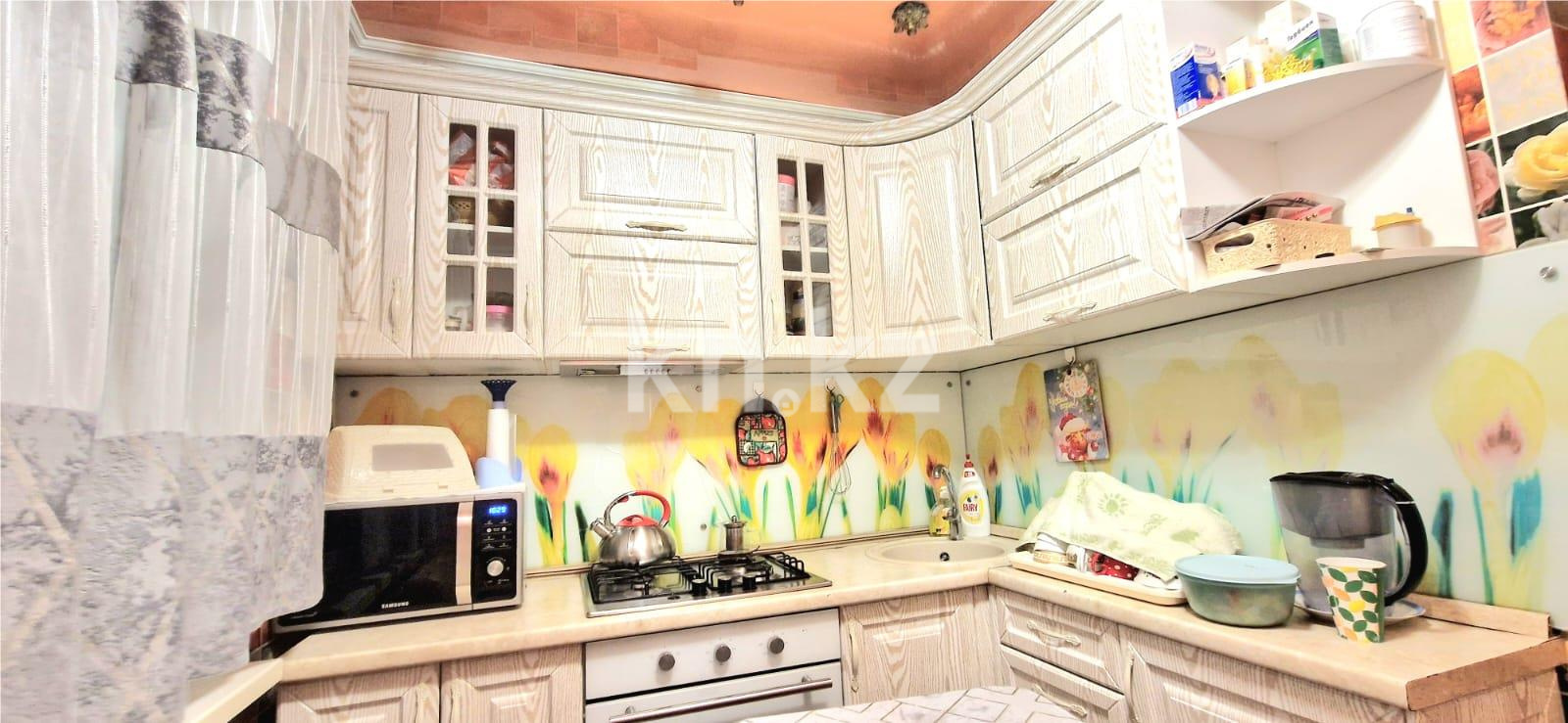 Продажа 3-комнатной квартиры, 62 м², мкр-н 15 - Продажа квартир в Караганде фото 8 из 24