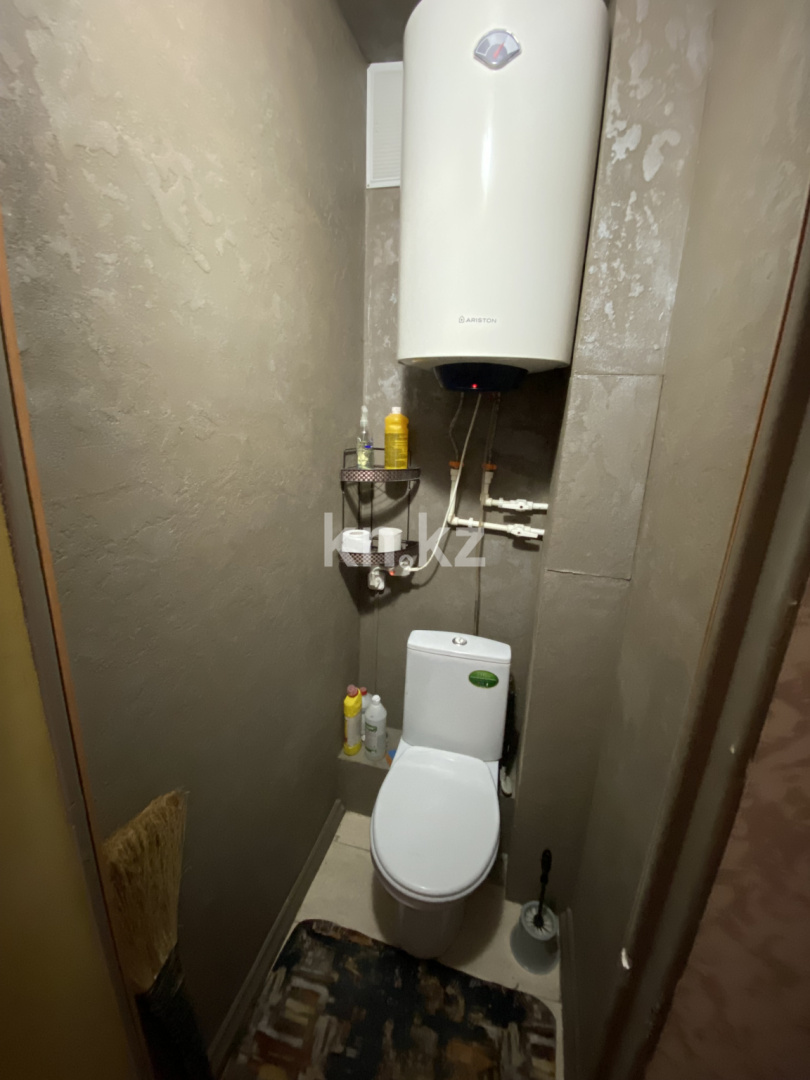 Продажа 3-комнатной квартиры, 63.6 м², мкр. Голубые Пруды, дом  6 - Продажа квартир в Караганде фото 12 из 13