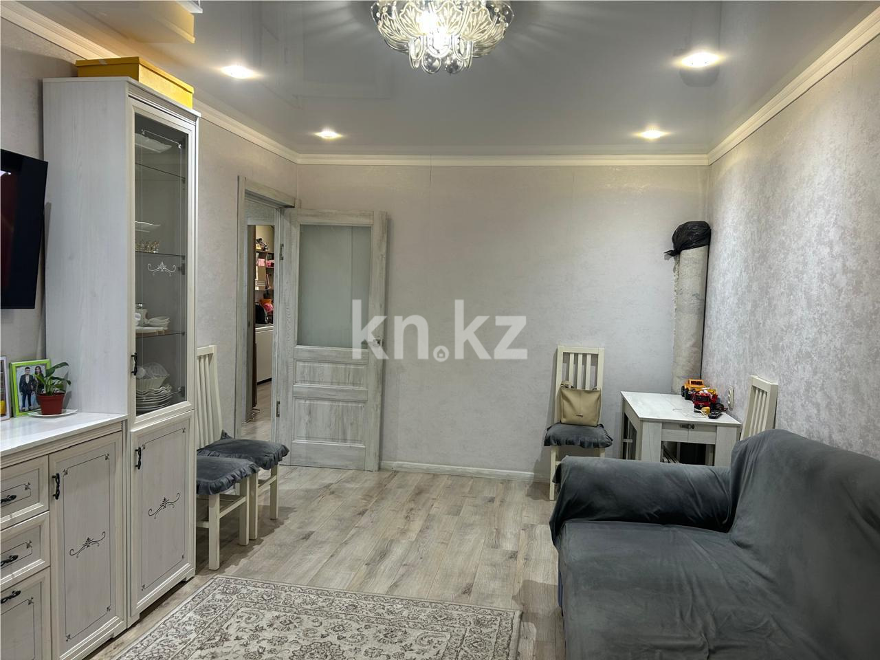 Продажа 3-комнатной квартиры, 63 м², мкр-н 16 - Продажа квартир в Караганде фото 2 из 18