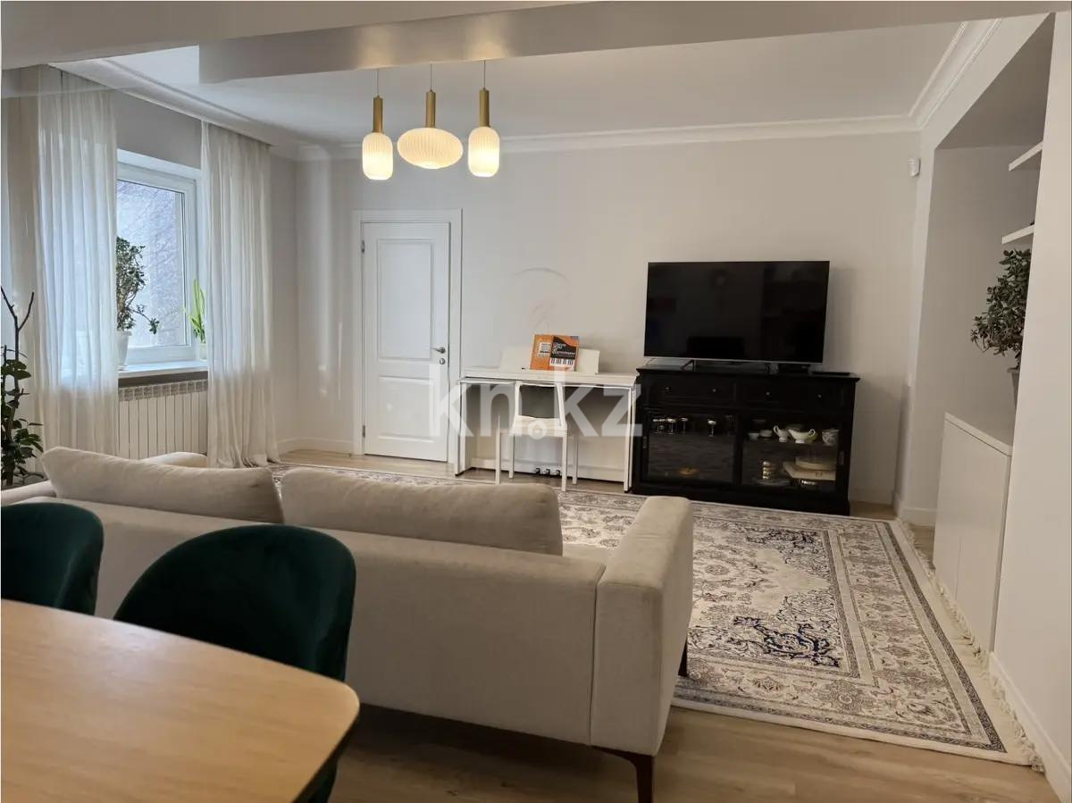 Продажа 4-комнатной квартиры, 112 м², ул. Керей-Жанибек хандар, дом  470а - Аренда квартир помесячно в Уральске фото 1 из 5