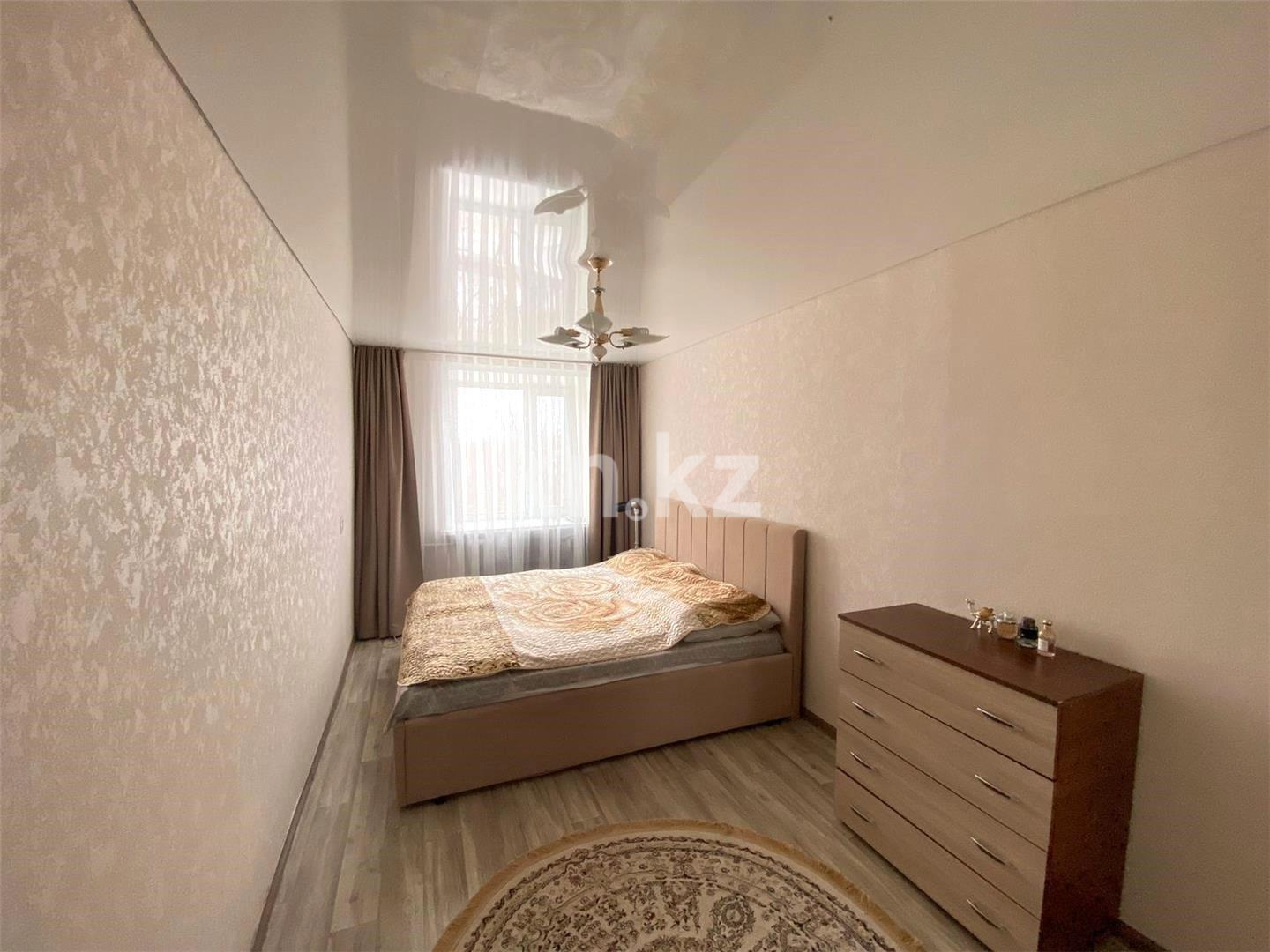 Продажа 3-комнатной квартиры, 60 м², ул. Крылова - Продажа  трехкомнатных квартир в Караганде фото 2 из 10