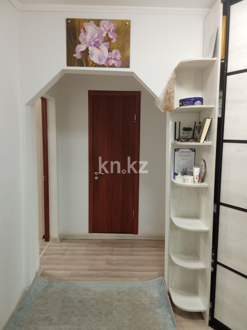 Продажа 3-комнатной квартиры, 63 м², мкр-н Степной-3, дом  7 в Караганде - фото 2