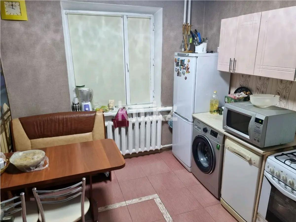 Продажа 2-комнатной квартиры, 48 м², мкр-н Голубые Пруды, дом  6 в Караганде - фото 3