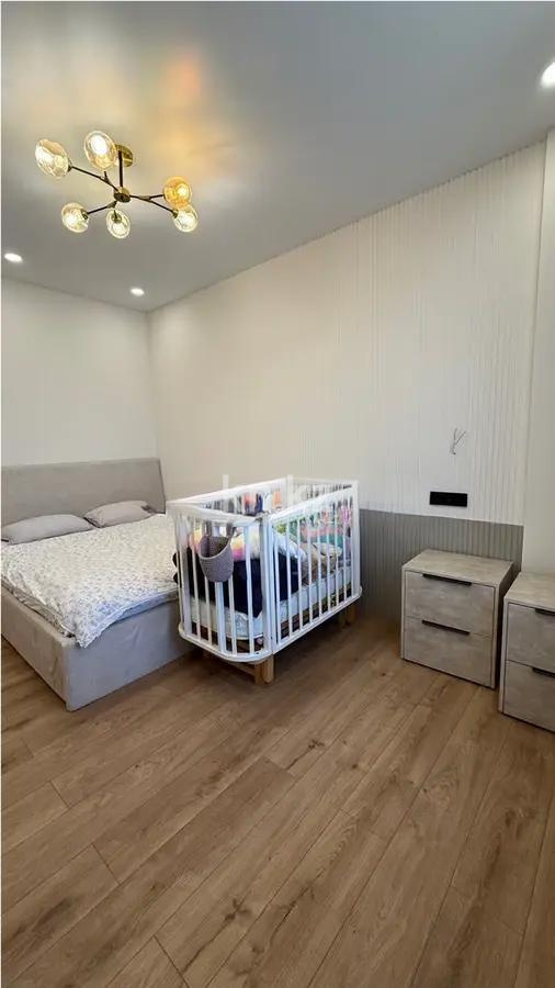 Продажа 2-комнатной квартиры, 72 м², ул. Кабанбай батыра, дом  252 в Алматы - фото 2