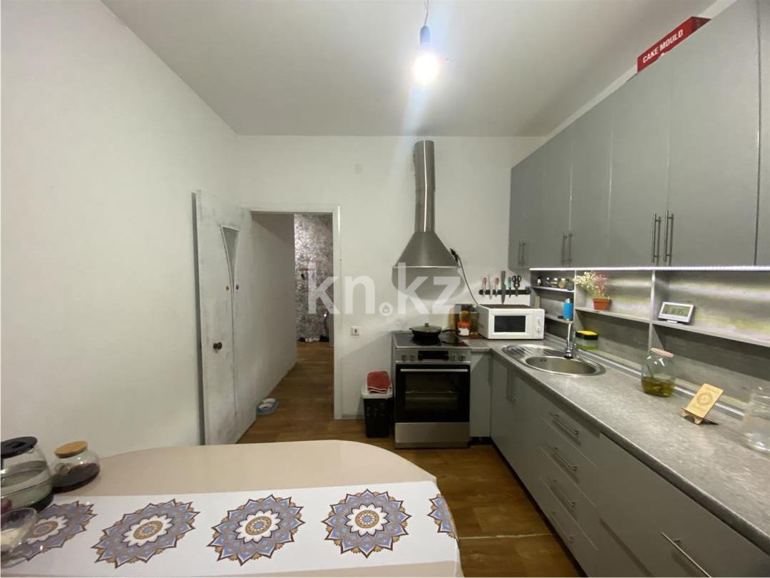 Продажа 2-комнатной квартиры, 69 м², ул. Момышулы, дом  28 - Продажа  двухкомнатных квартир в Караганде фото 7 из 14