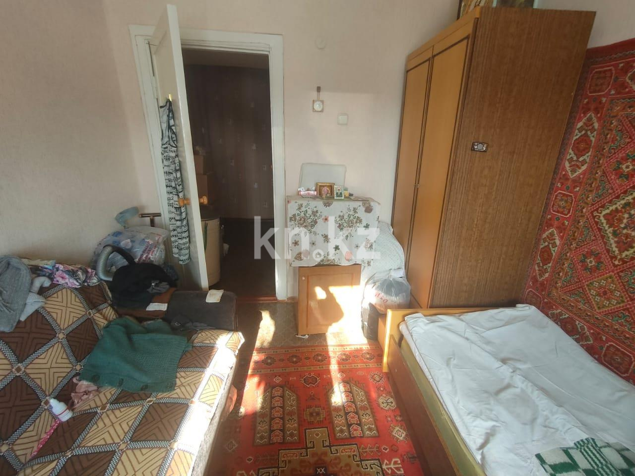 Продажа 3-комнатной квартиры, 58 м², ул. Жекибаева - Продажа  трехкомнатных квартир в Караганде фото 3 из 11