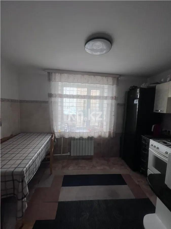 Продажа 3-комнатной квартиры, 60 м², мкр-н Восток-2, дом  7 в Караганде - фото 4