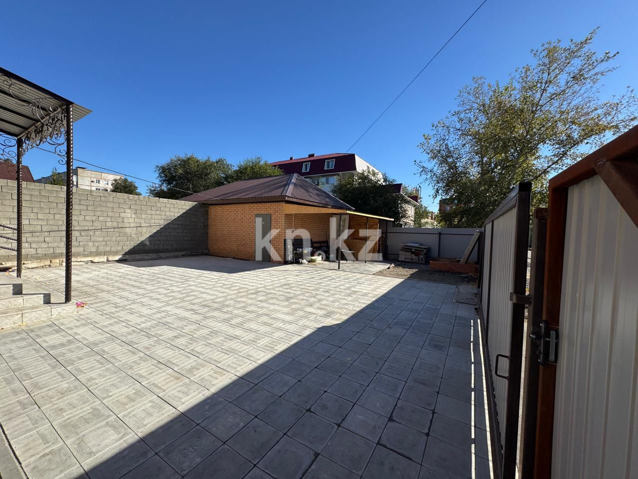 Продажа 4-комнатного дома, 150 м² - Продажа квартир в Семее фото 2 из 21