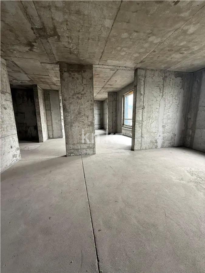 Продажа 3-комнатной квартиры, 82 м², ул. Утепова, дом  31 в Алматы