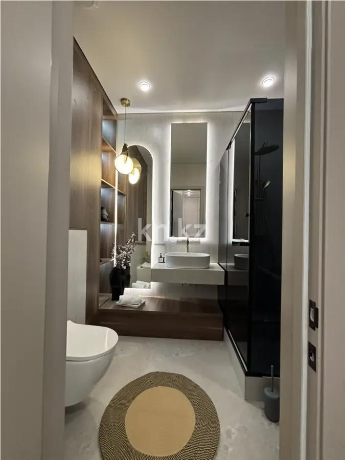 Продажа 3-комнатной квартиры, 72 м², пр. Республики, дом  23 в Караганде - фото 4