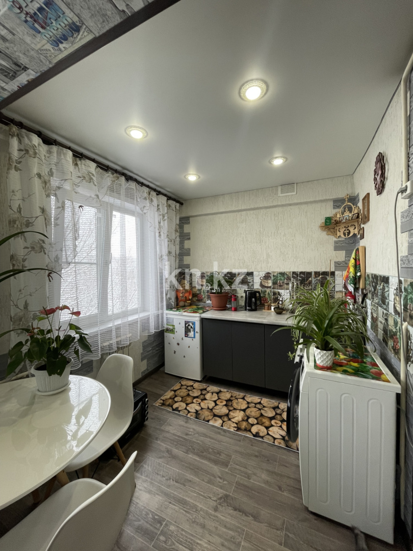 Продажа 1-комнатной квартиры, 30 м² - Продажа квартир в Усть-Каменогорске фото 1 из 10