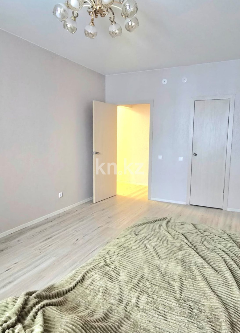 Продажа 2-комнатной квартиры, 69.1 м² - Продажа жилой и коммерческой недвижимости в Усть-Каменогорске фото 9 из 13