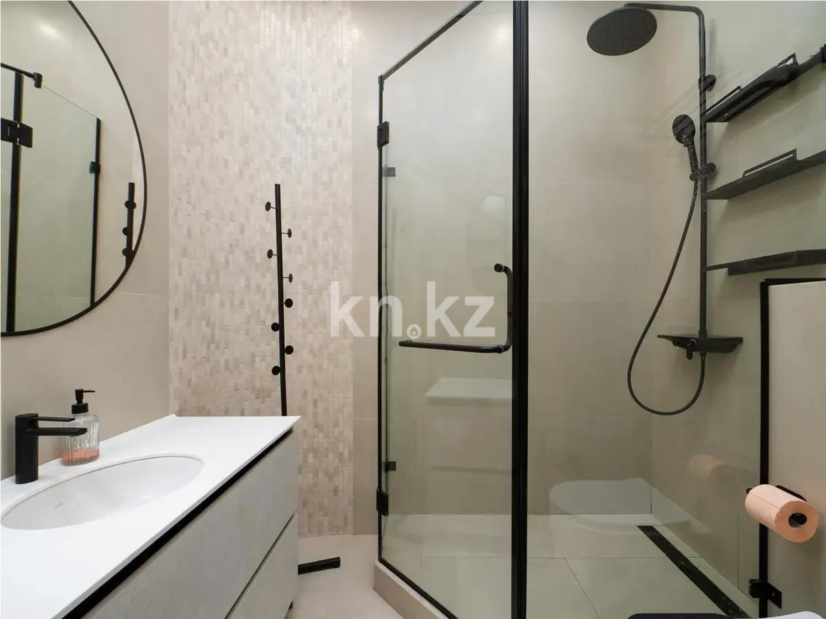Продажа 2-комнатной квартиры, 65.9 м² в Алматы - фото 3