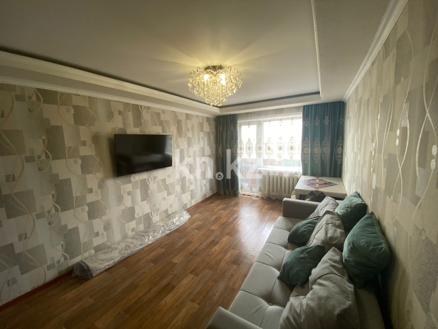 Продажа 3-комнатной квартиры, 62 м², мкр-н 17, дом  57 - Продажа квартир в Караганде фото 1 из 9