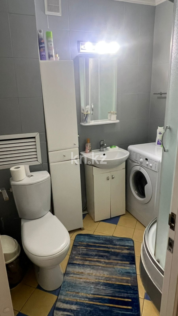 Аренда 1-комнатной квартиры посуточно, 38 м² - Недвижимость в Усть-Каменогорске фото 2 из 6