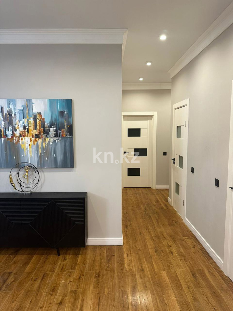 Продажа 3-комнатной квартиры, 132 м², ул. Сыганак в Астане - фото 24