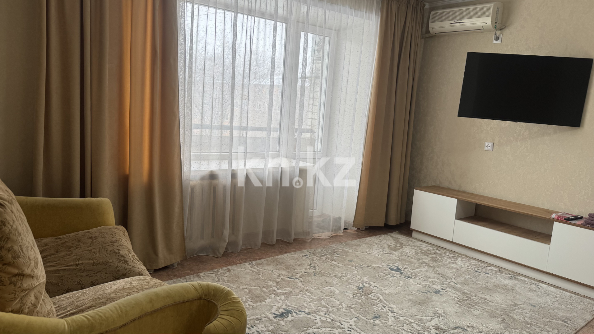 Аренда 1-комнатной квартиры посуточно, 36 м², ул. Бурова, дом  19/1 - Аренда квартир посуточно в Усть-Каменогорске фото 4 из 7