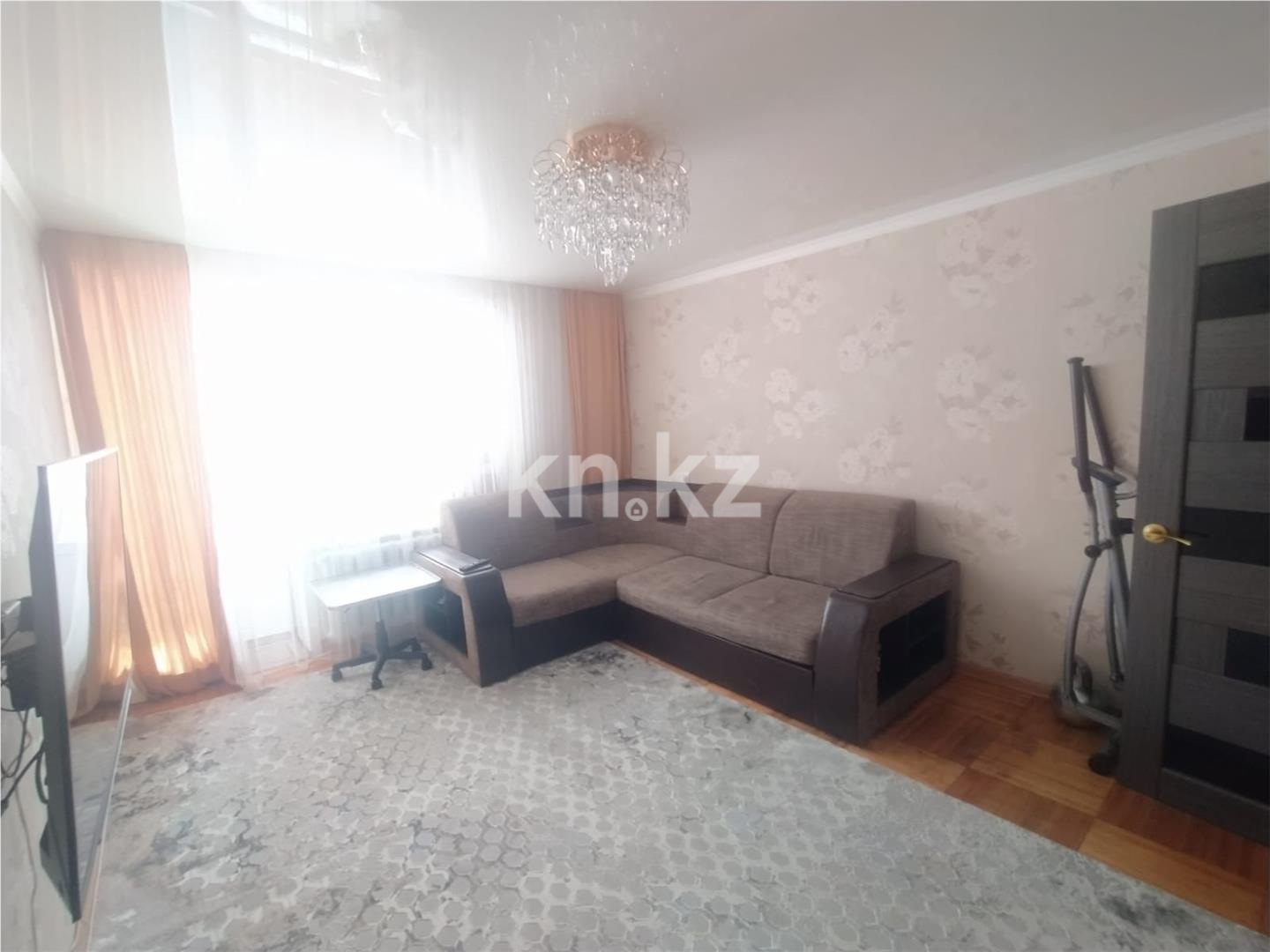 Продажа 3-комнатной квартиры, 62 м², ул. Ермекова - Продажа квартир в Караганде фото 1 из 17