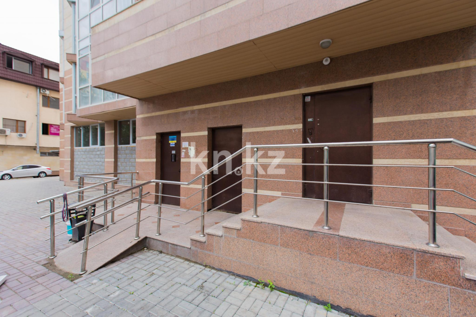 Продажа 3-комнатной квартиры, 73 м², ул. Розыбакиева, дом  283а в Алматы - фото 15