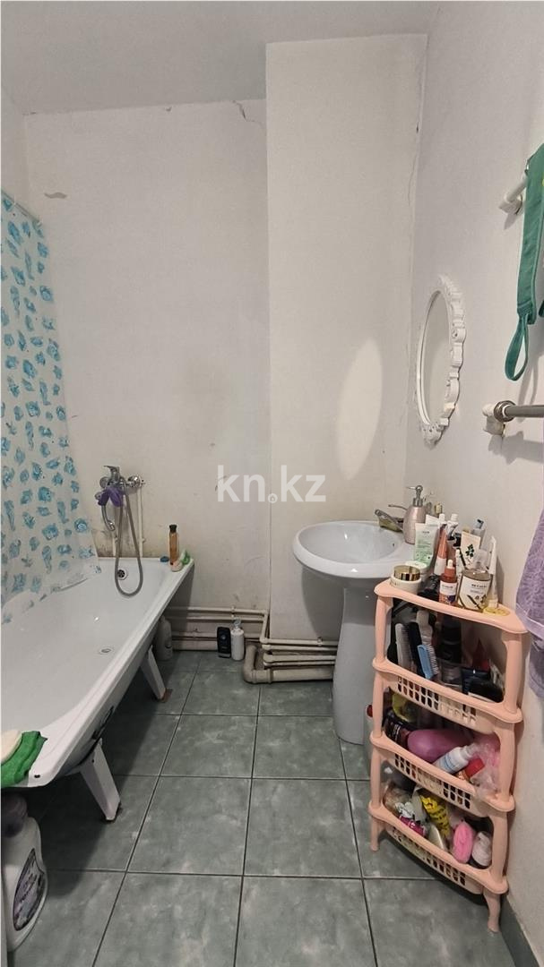 Продажа 3-комнатной квартиры, 87 м², пр. Шахтеров в Караганде - фото 11