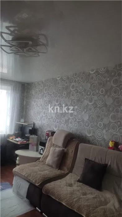 Продажа 3-комнатной квартиры, 60 м², ул. Казахстанская, дом  124 - Продажа  трехкомнатных квартир в Шахтинске фото 1 из 7