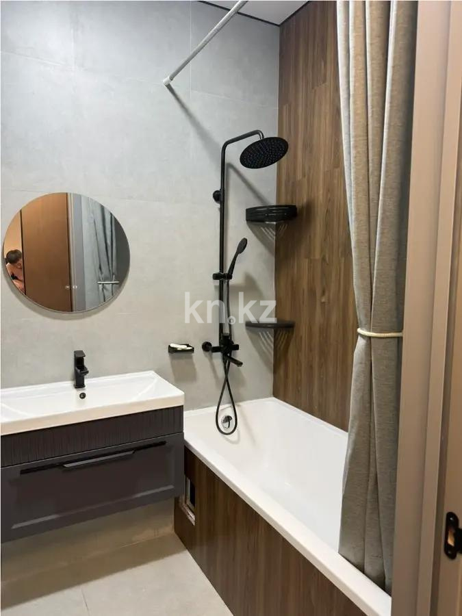 Продажа 3-комнатной квартиры, 59 м², пр. Абая, дом  160 в Алматы - фото 5