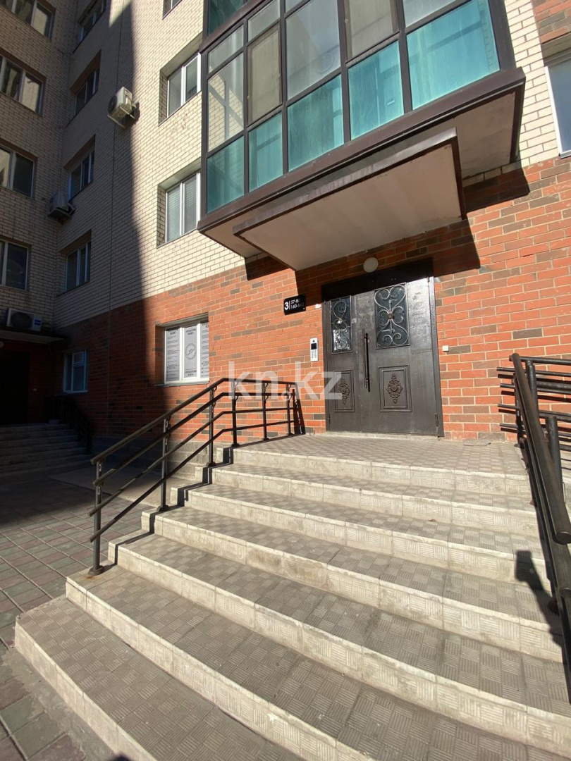 Продажа 3-комнатной квартиры, 72 м², ул. Букетова, дом  60а - Продажа квартир в Караганде фото 1 из 10