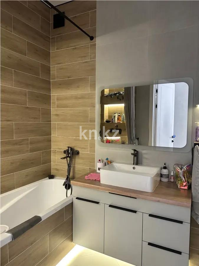 Продажа 1-комнатной квартиры, 43 м², 067 учетный квартал, дом  456/1 - Продажа  однокомнатных квартир в Караганде фото 4 из 5