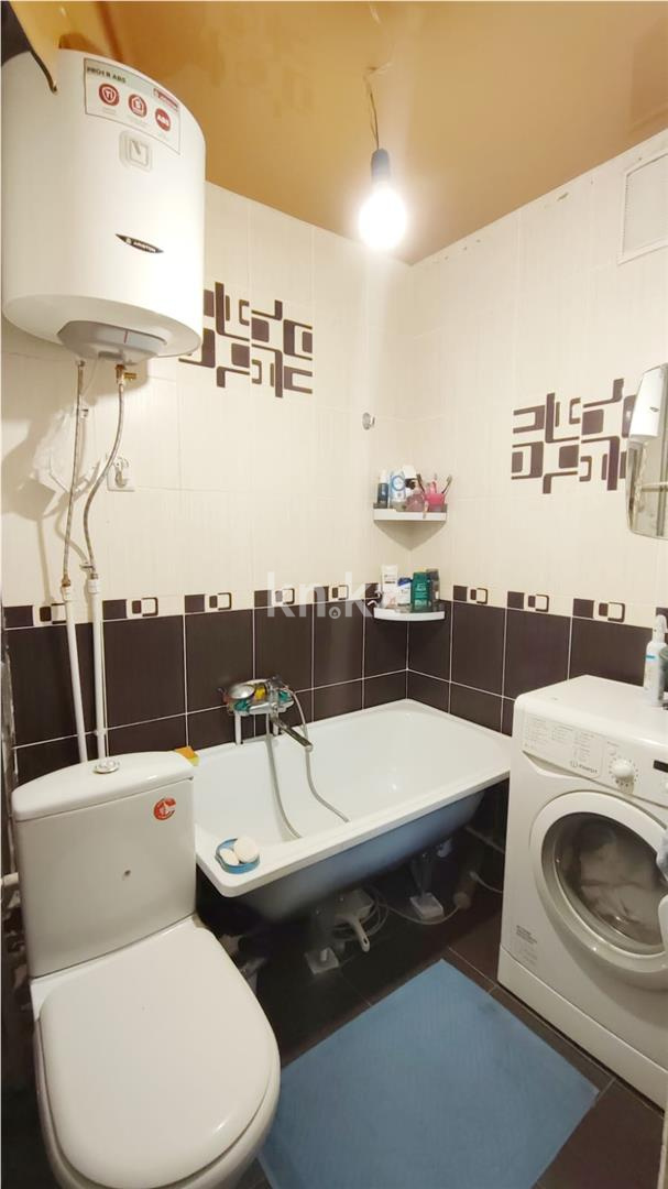 Продажа 2-комнатной квартиры, 43 м², мкр-н 12 в Караганде - фото 7