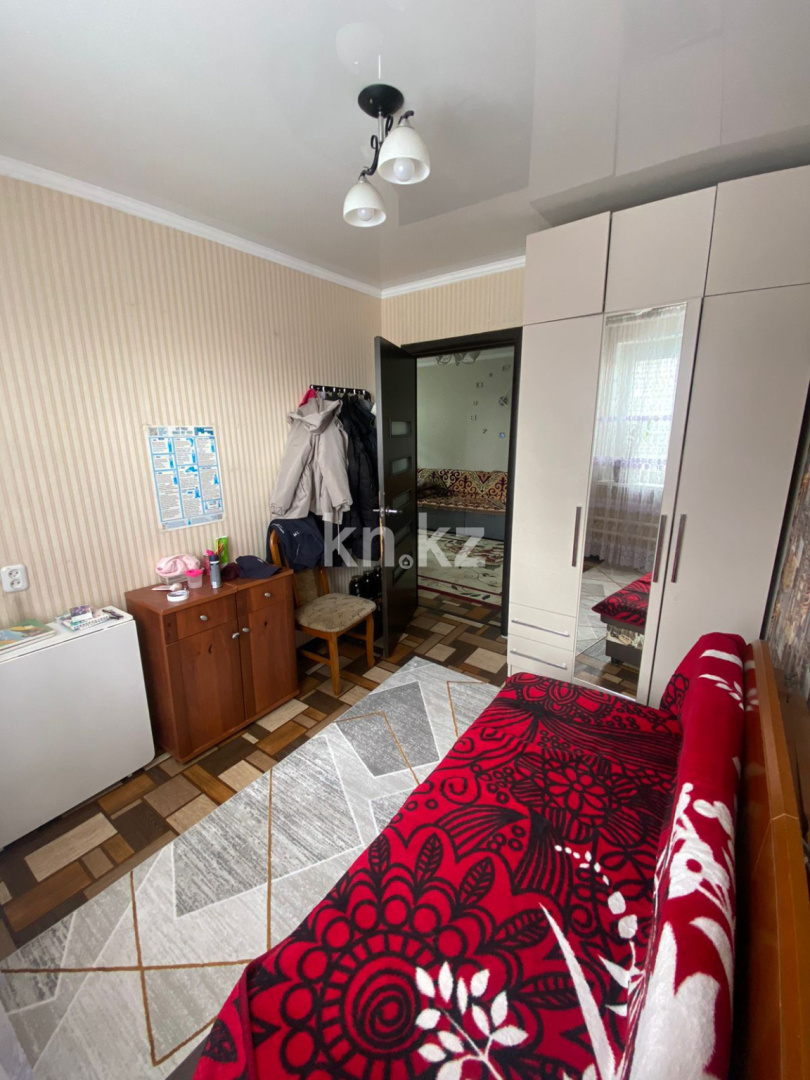 Продажа 4-комнатной квартиры, 62 м², ул. Муканова, дом  8 - Продажа  четырехкомнатных квартир в Караганде фото 8 из 15