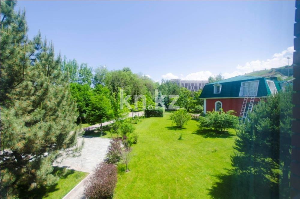 Продажа 8-комнатного дома, 330 м², мкр Ремизовка - Продажа  пятикомнатных домов, коттеджей в Алматы фото 1 из 20