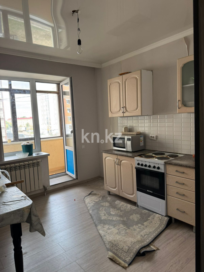 Аренда 1-комнатной квартиры, 40 м², ул. Байтурсынова, дом  49 - Аренда квартир помесячно в Астане фото 1 из 7