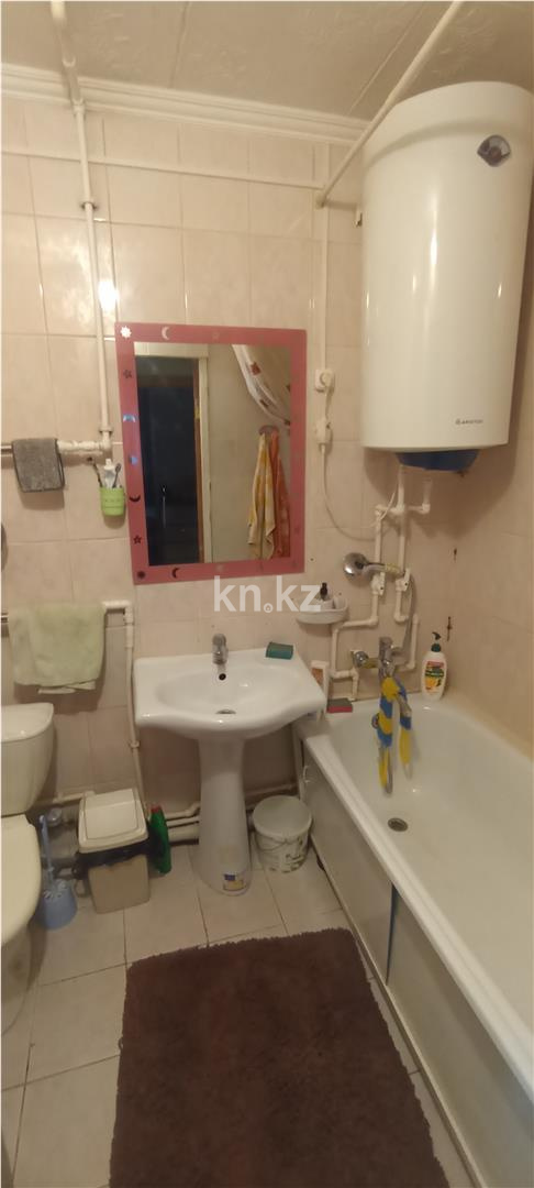 Продажа 4-комнатной квартиры, 60 м², мкр-н 19 в Караганде - фото 13