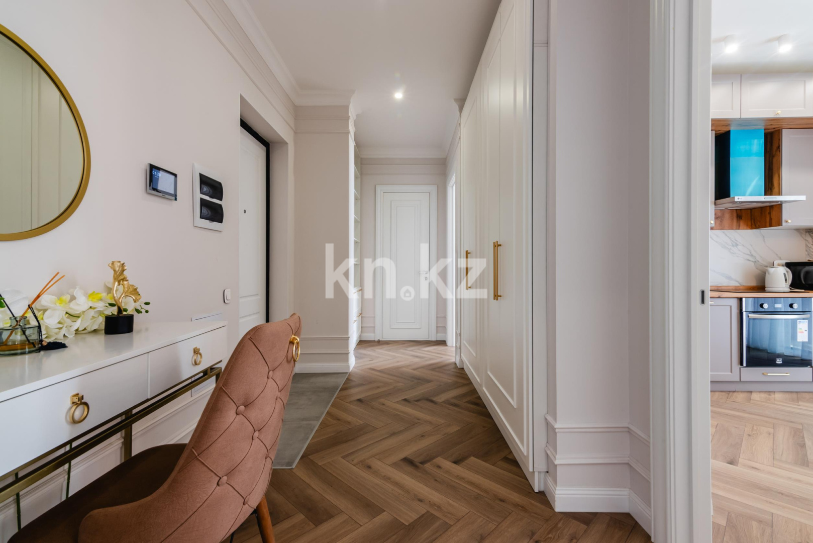 Аренда 2-комнатной квартиры посуточно, 75 м², ул. Розыбакиева, дом  336 - Аренда  двухкомнатных квартир посуточно в Алматы фото 5 из 30