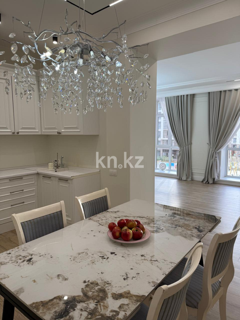 Продажа 4-комнатной квартиры, 140 м², ул. Бокейхана, дом  3б - Керей Жанибек Хандар в Астане - фото 36