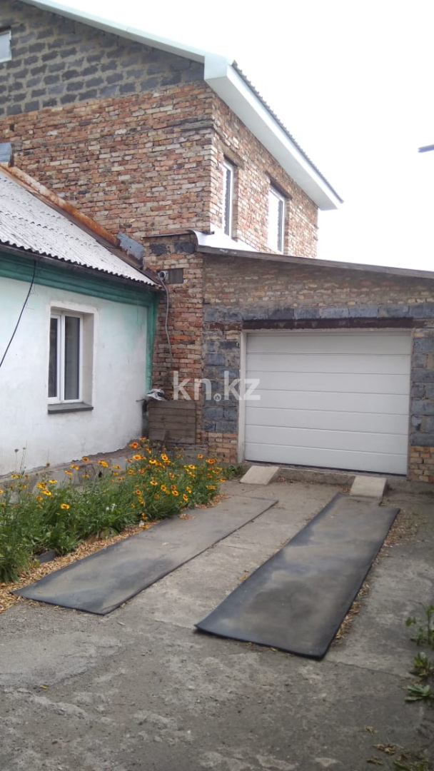 Продажа 9-комнатного дома, 127 м², ул. Тургенева, дом  81 - Продажа домов, коттеджей в Казахстане фото 1 из 12