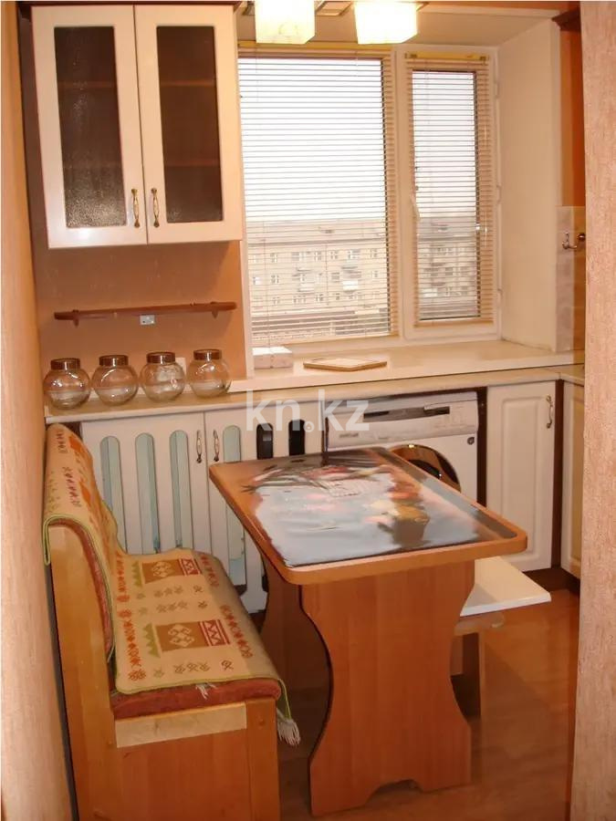 Продажа 2-комнатной квартиры, 45 м², пр. Бухар-жырау, дом  65 в Караганде - фото 3