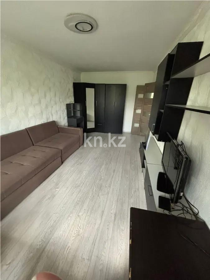 Продажа 1-комнатной квартиры, 35 м², 12 мкр., дом  1 - Продажа квартир в Алматы фото 1 из 5