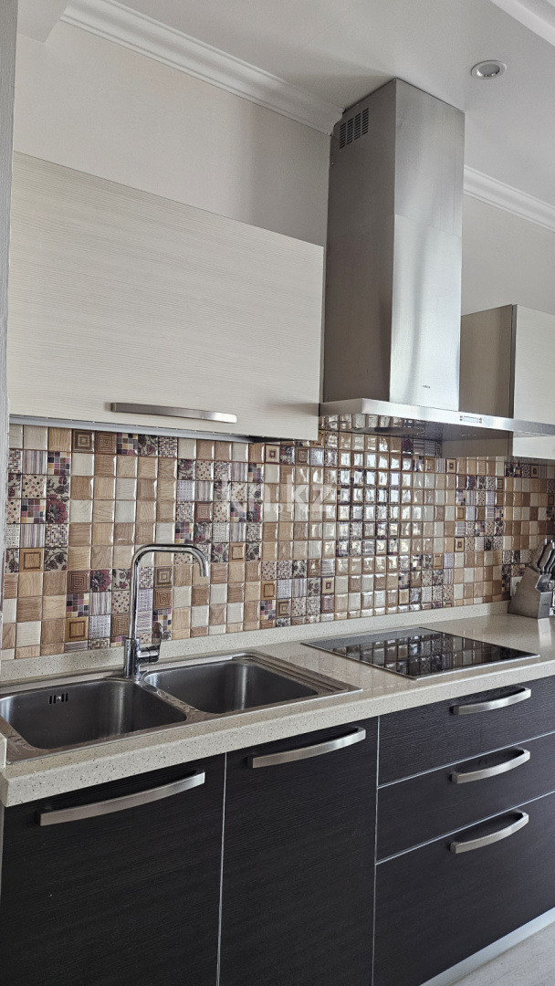 Аренда 2-комнатной квартиры, 85 м², Достык, дом  97Б - Достык Снегина - Аренда  двухкомнатных квартир помесячно в Алматы с фото фото 4 из 11