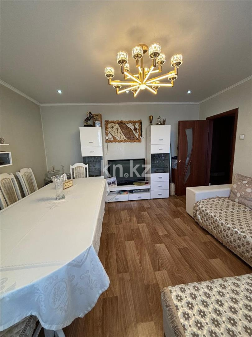 Продажа 3-комнатной квартиры, 64 м² - Продажа квартир в Караганде - страница 2 фото 3 из 13