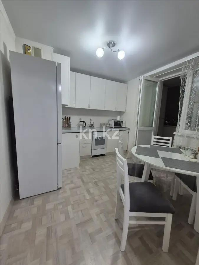 Продажа 1-комнатной квартиры, 37 м², пр. Кошкарбаева, дом  60 в Астане - фото 2